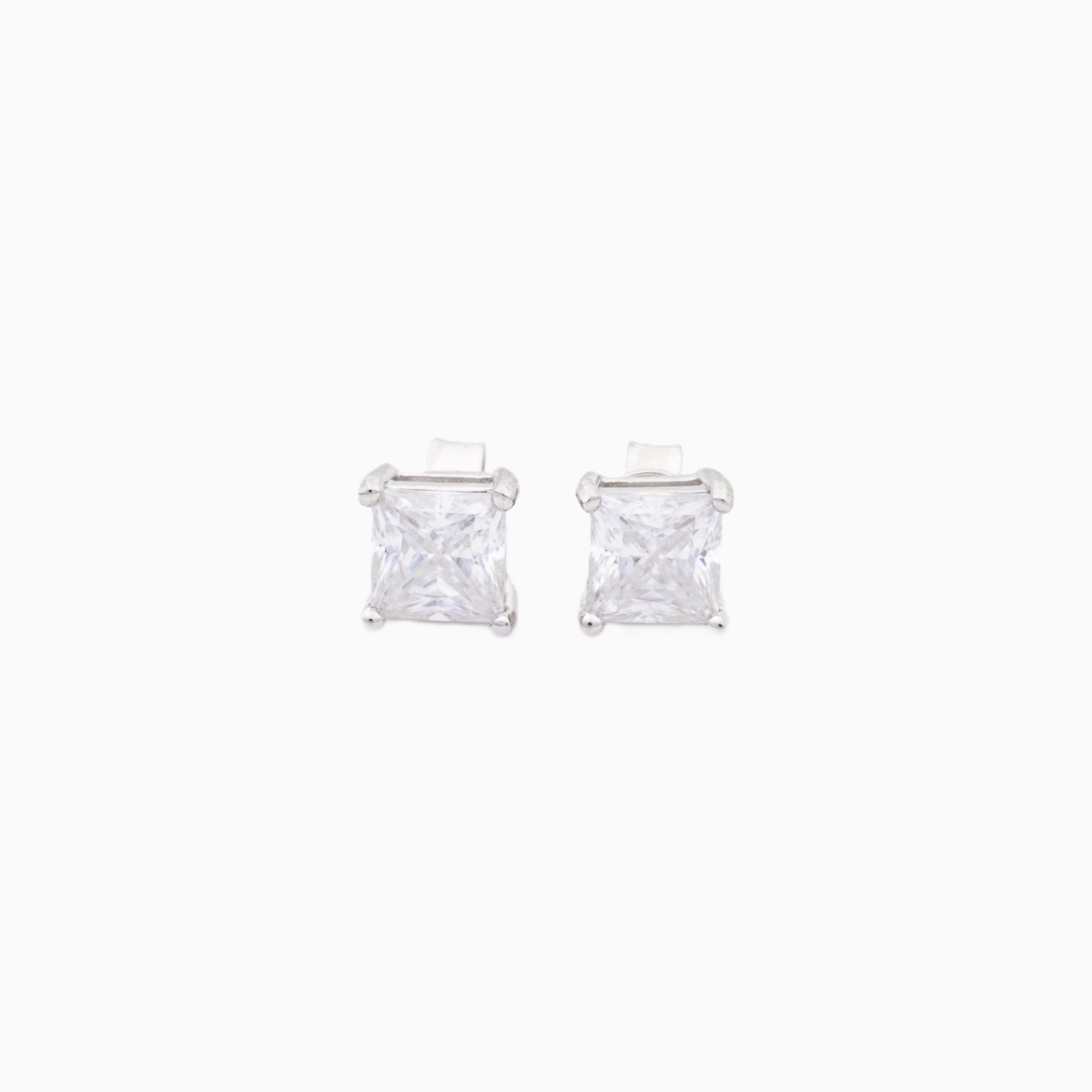 Via Princess Cut Classic Stud Earrings